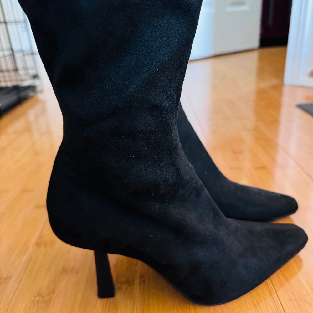 Steve Madden Black Suede Boots